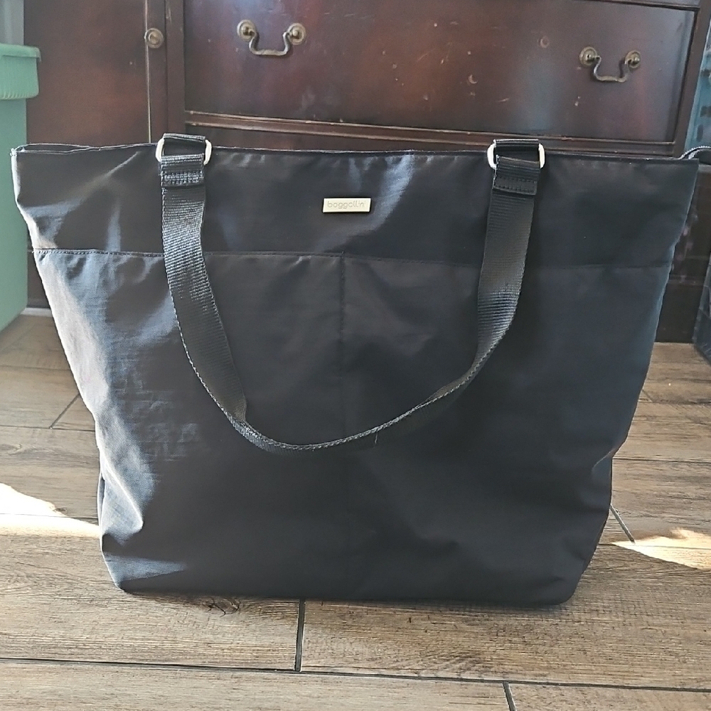 Baggallini Black Tote Bag
